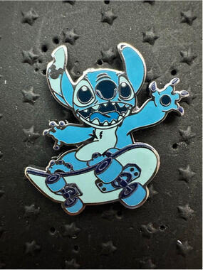 2025 - Stitch on Skateboard - Blue Series - WDW - Hidden Disney Pin